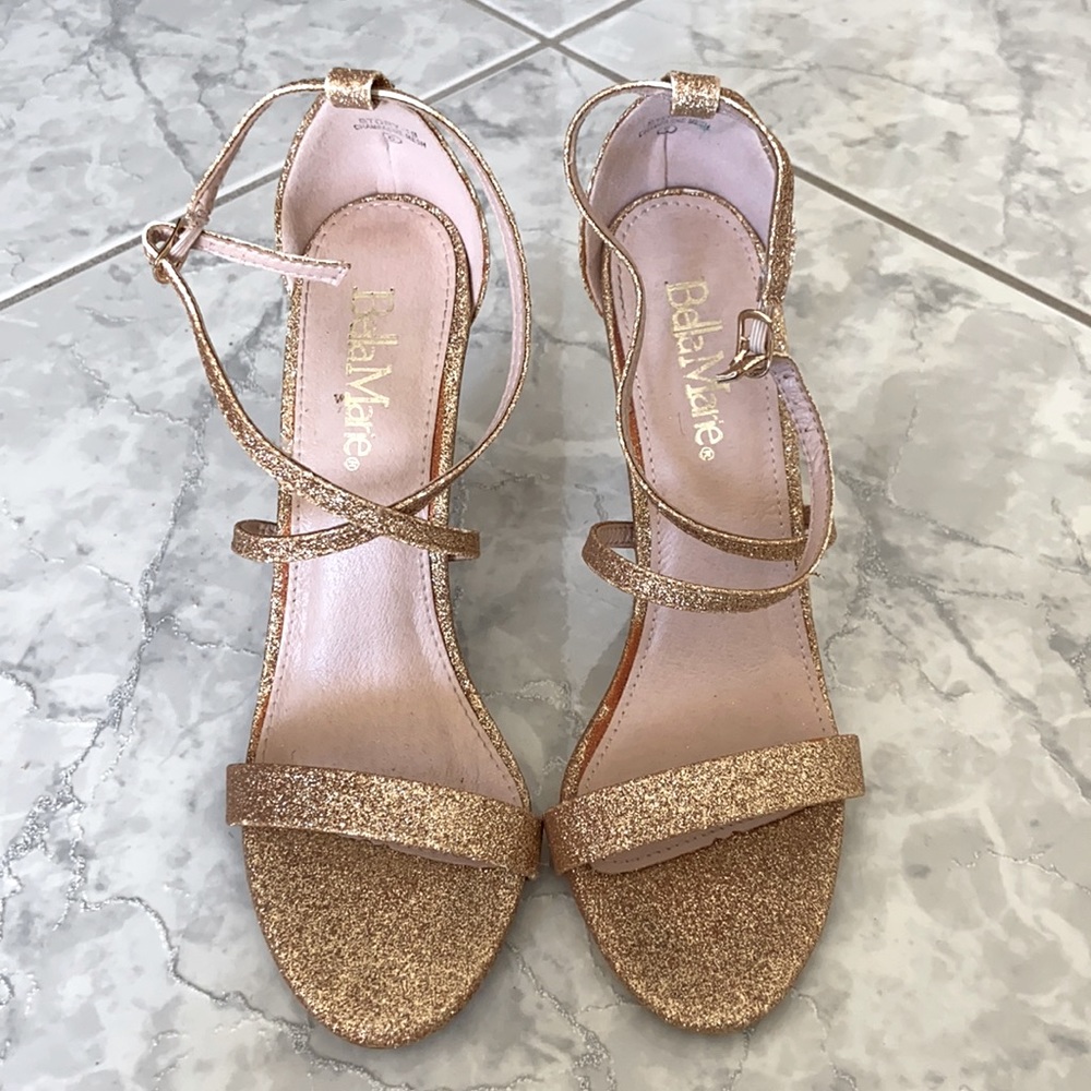 Size 6 Sparkly gold heels, criss cross straps